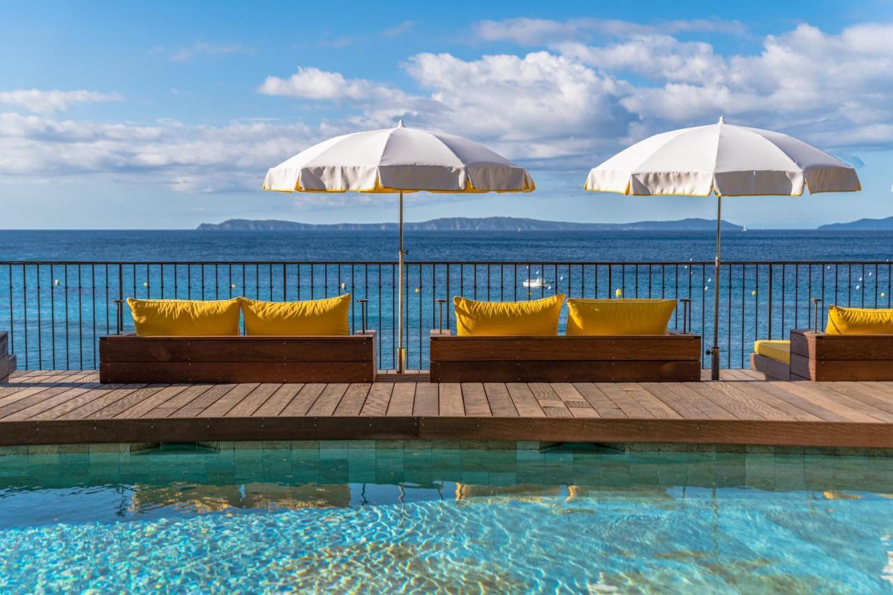 Hotel Le Bailli De Suffren Le Le Rayol-Canadel-sur-Mer Εξωτερικό φωτογραφία