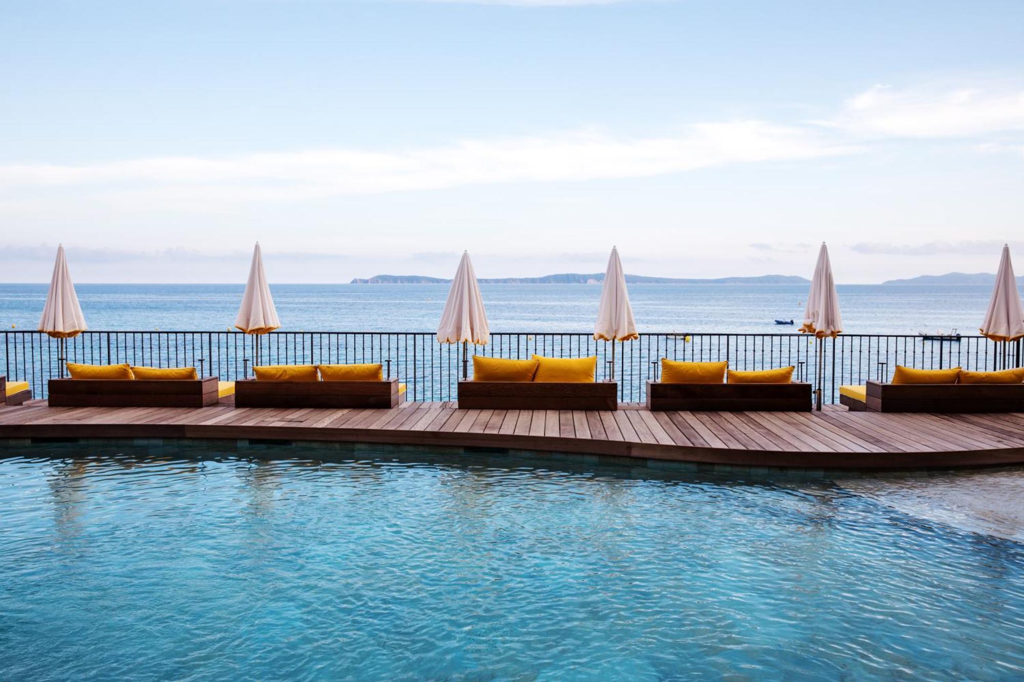 Hotel Le Bailli De Suffren Le Le Rayol-Canadel-sur-Mer Εξωτερικό φωτογραφία